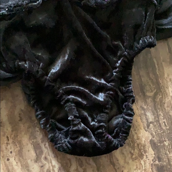 RUBIES BALCK VELVET DRESS WITH TULE SKIRT SZ Med - Picture 6 of 6